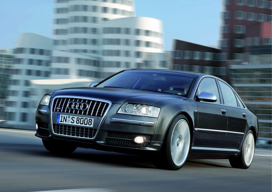  Audi S8 (D3) 2005 года  (WW) (фото 2 из 61)